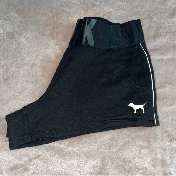 PINK Shorts size M - Picture 3 of 6